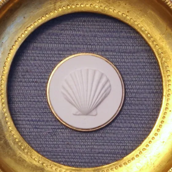 Gilded Tide - Scallop Shell Round Framed Intaglio, view 3