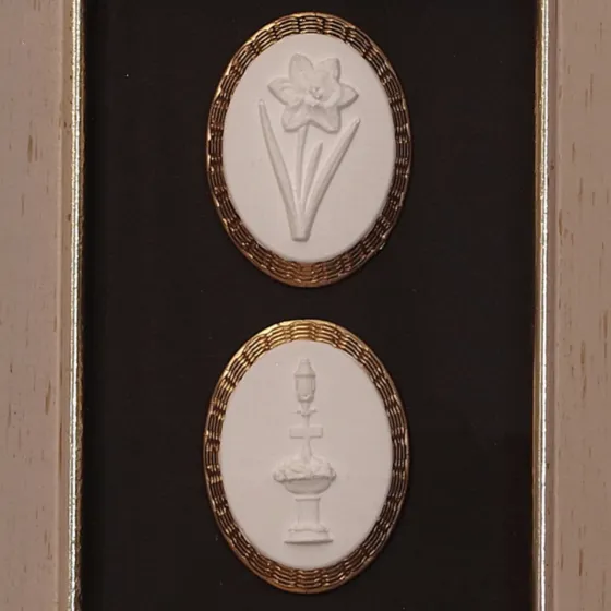 Daffodil - Nantucket Fountain - Vintage Gold Frame - Black Matboard, view 3