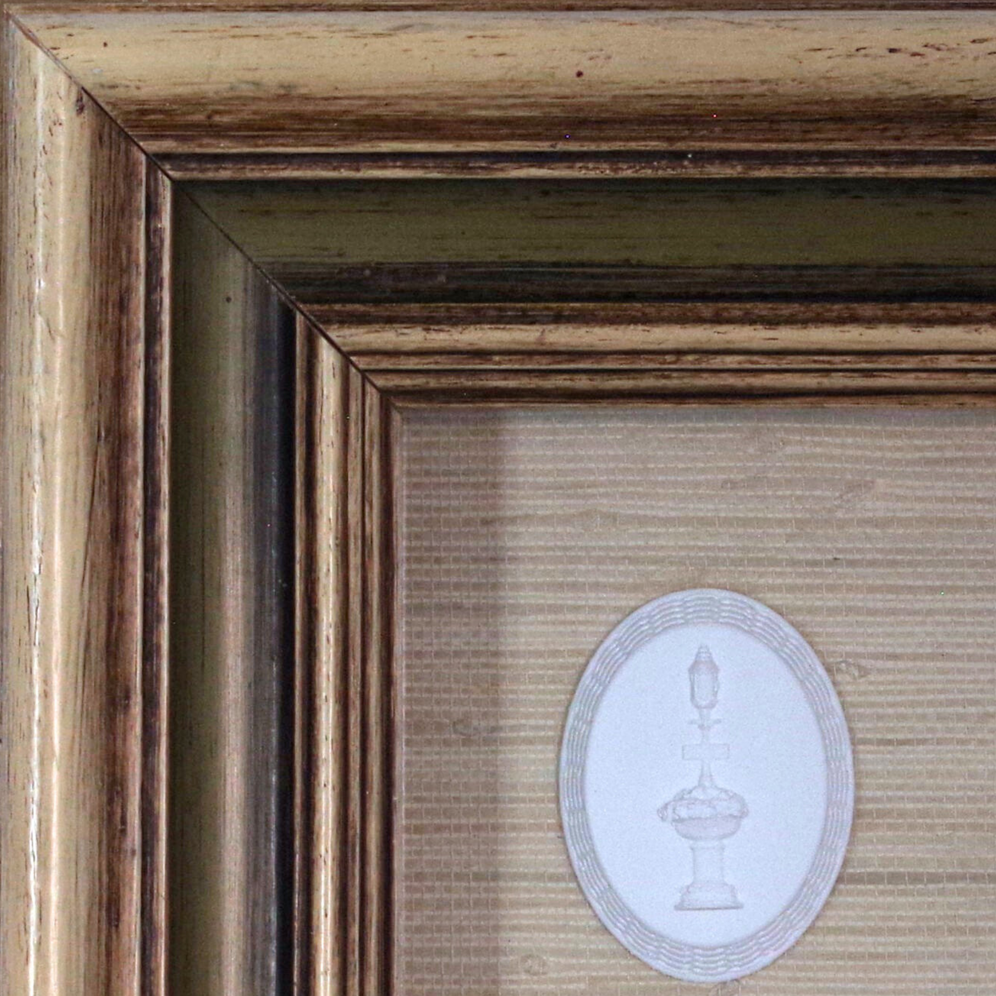 Nantucket Heritage - Fountain, Daffodil & Nameplate Deep-Set Intaglios