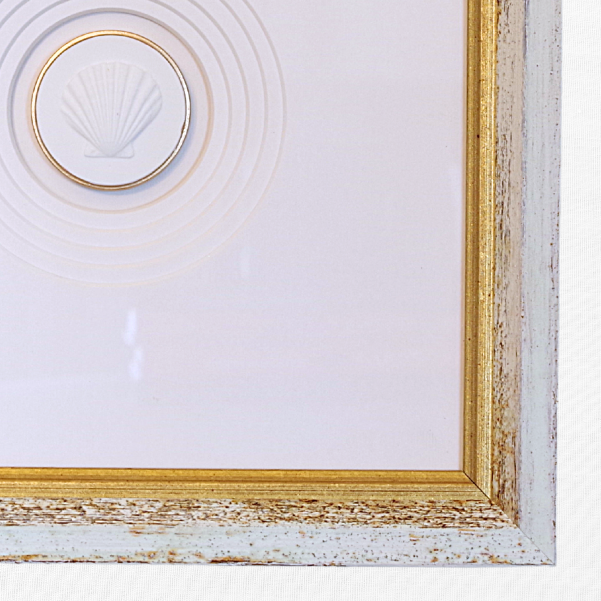 Scallop · Handcrafted White Frame · White Matboard