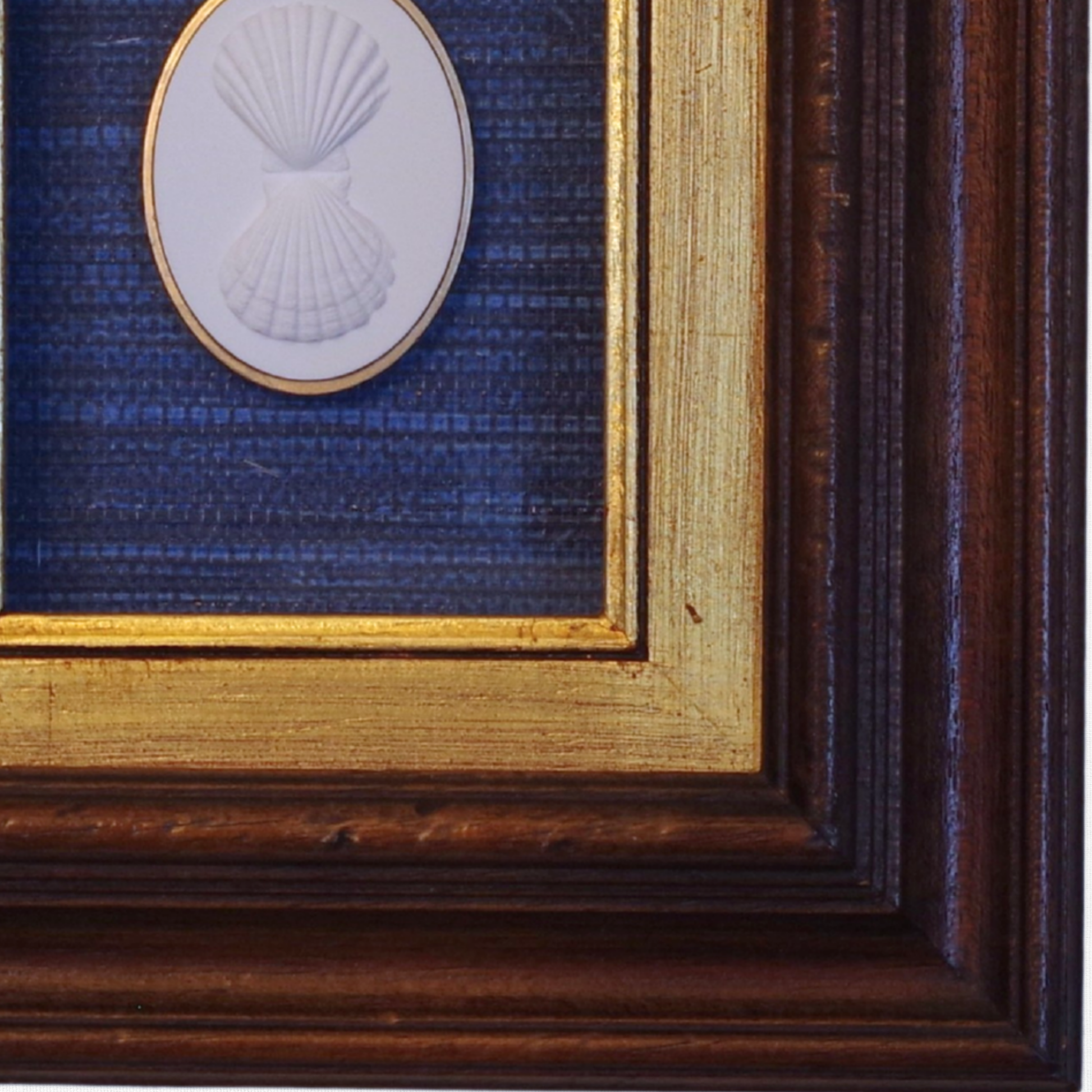 Gilded Shore – Twin Scallop Deep-Set Framed Intaglio