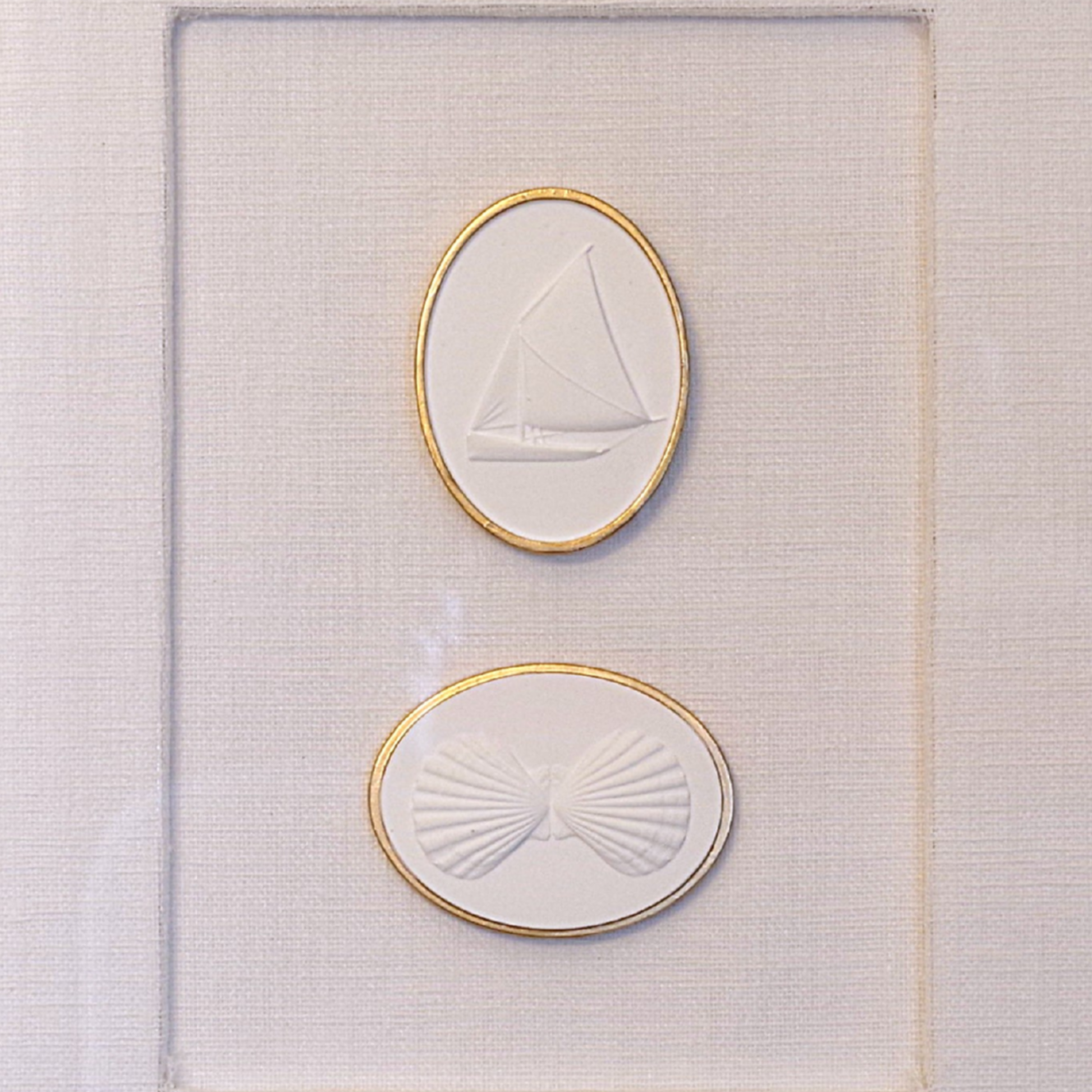 Sailboat · Twin Scallops · Vintage Wood Frame · Linen