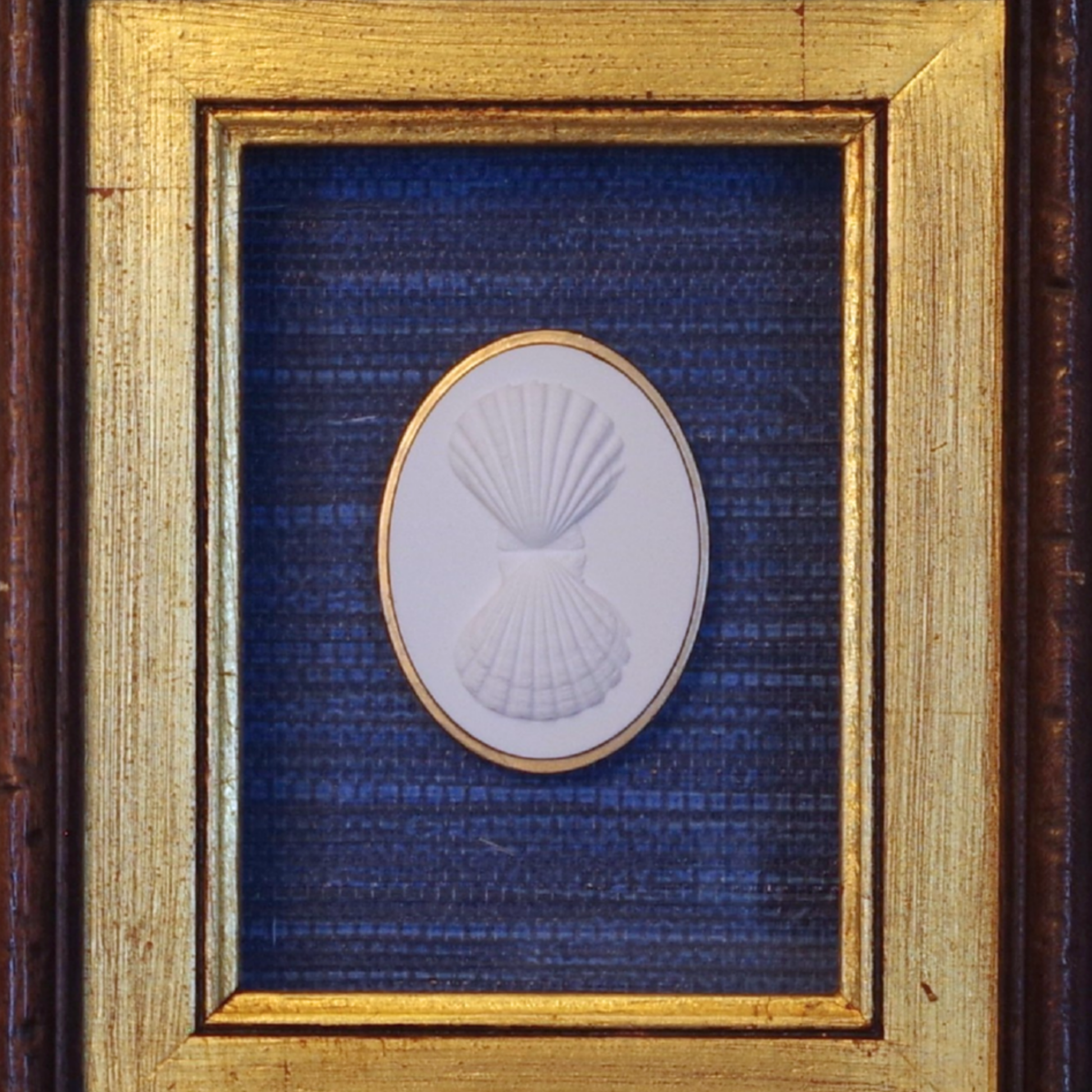 Gilded Shore – Twin Scallop Deep-Set Framed Intaglio