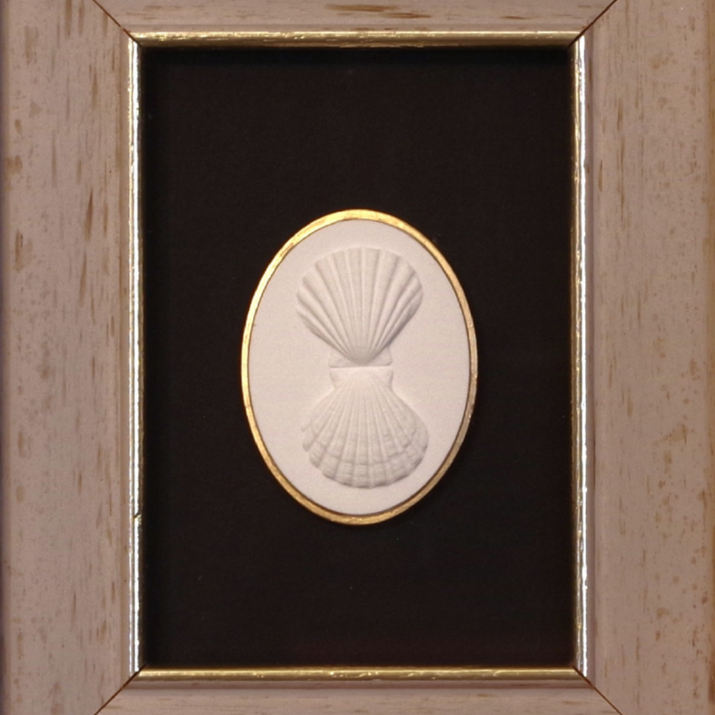 1 · Double Scallop · Vintage Gold Frame · Black Matboard